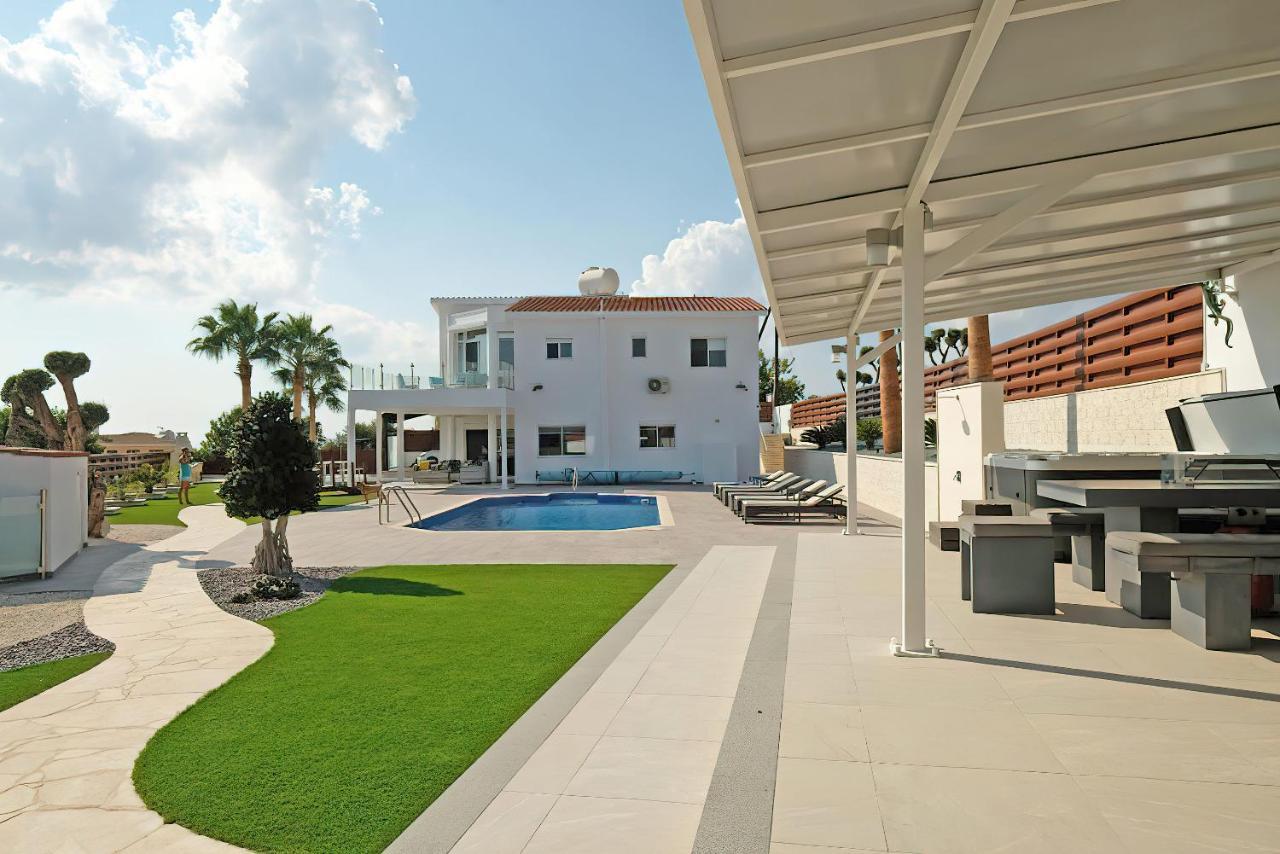 Villa Prasino Coral Bay Exterior photo